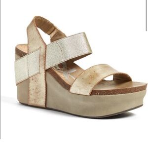 OTBT Gold/Bronze Platform Wedges